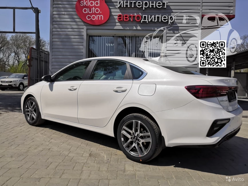 KIA | CERATO, FORTE, K3 4 (BD, KDM) | SWP - SNOW WHITE PEARL 1