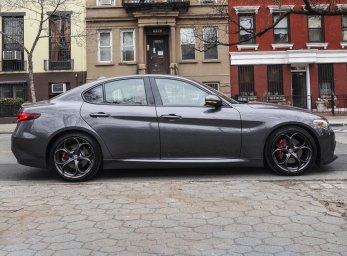 Alfa Romeo | TONALE | 318, 318/B, 5CC - GRIGIO STROMBOLI, GRIGIO MAGNESIO, STROMBOLI GREY 1