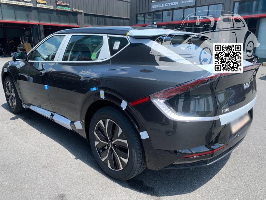 KIA | EV6 | AGT - GRAPHITE GREY, INTERSTELLAR GRAY 1